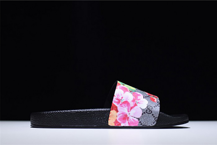 G*u*i leather slide sandal with flower  0400088498707
