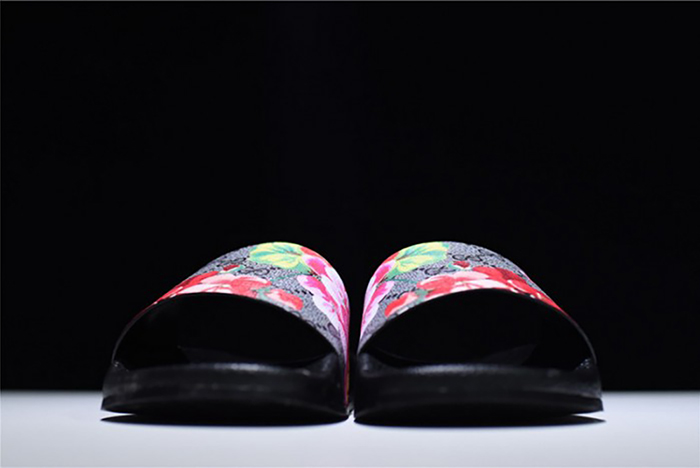 G*u*i leather slide sandal with flower  0400088498707