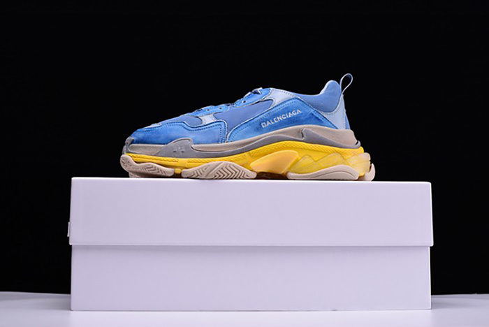 BALENCIAGA 17FW TRIPLE S"CREAM" Washed Show Snea Grey MENS 483513W06E
