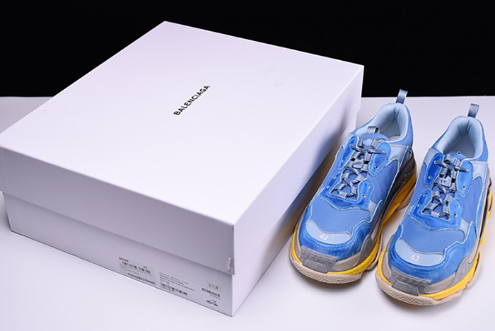 BALENCIAGA 17FW TRIPLE S"CREAM" Washed Show Snea Grey MENS 483513W06E