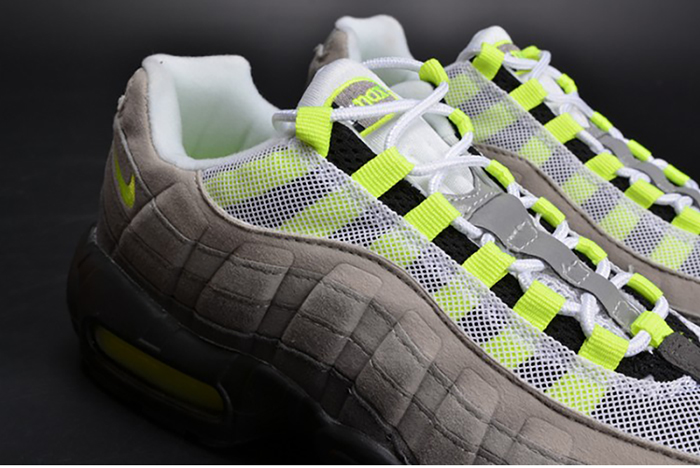 Nike mens Court Vapor RF x Air Max 95 "Neon" black 554970-071