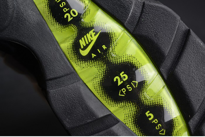 Nike mens Court Vapor RF x Air Max 95 "Neon" black 554970-071