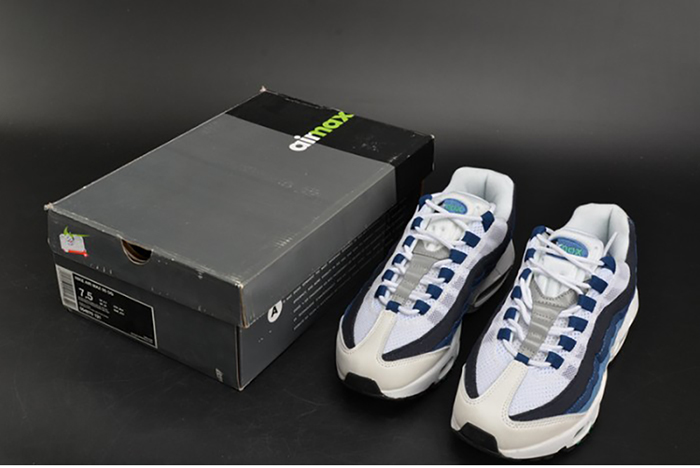 Nike mens AIR MAX 95 OG "SLATE" white/ blue 554970-131