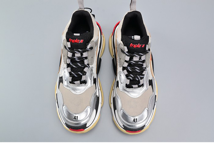 BALENCIAGA 17FW TRIPLE S 656686-W06G0-1001