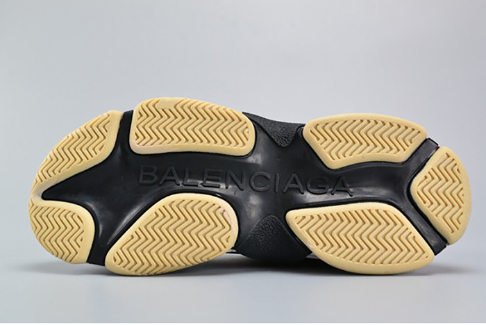 BALENCIAGA 17FW TRIPLE S 656686-W06G0-1001