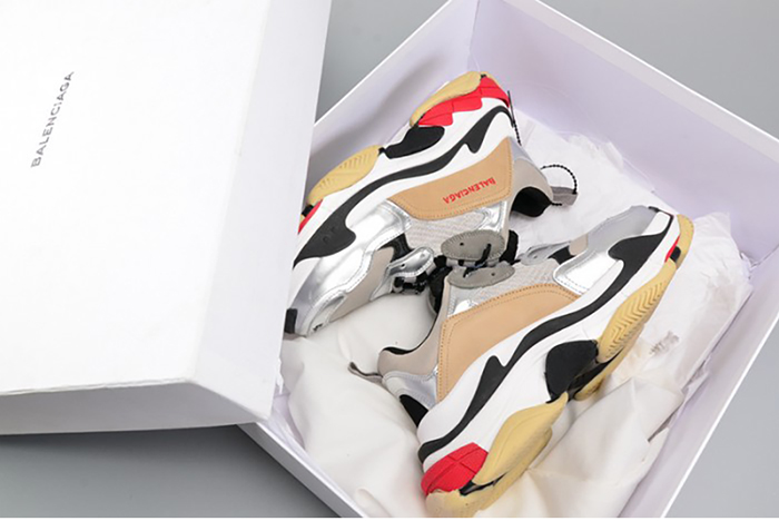 BALENCIAGA 17FW TRIPLE S 656686-W06G0-1001