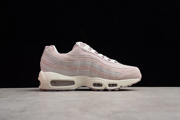 NIKE womens AIR MAX 95 DELUXE "PARTICLE ROSE" Particle Rose AA1103-600