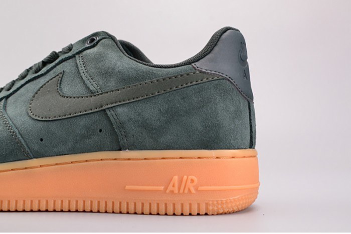 Nike Air Force 1 ´07 LV8 Suede Outdoor Green Brand MENS AA1117-300