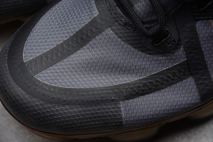 Nike Air VaporMax 2019 Black/Metallic Gold AR6631-002