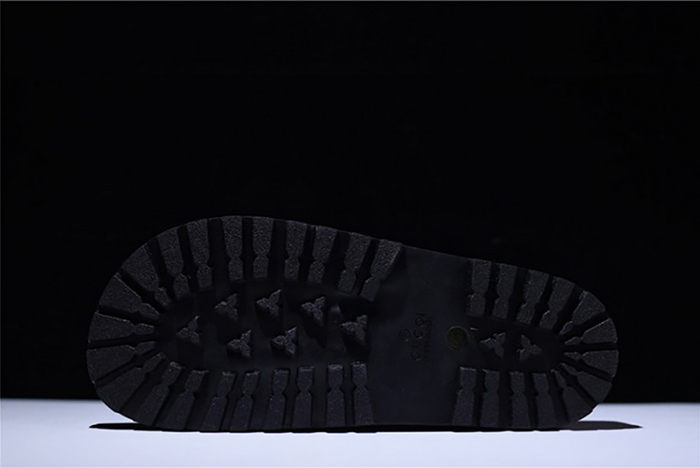 G*u*i leather slide sandal with gg logo mens