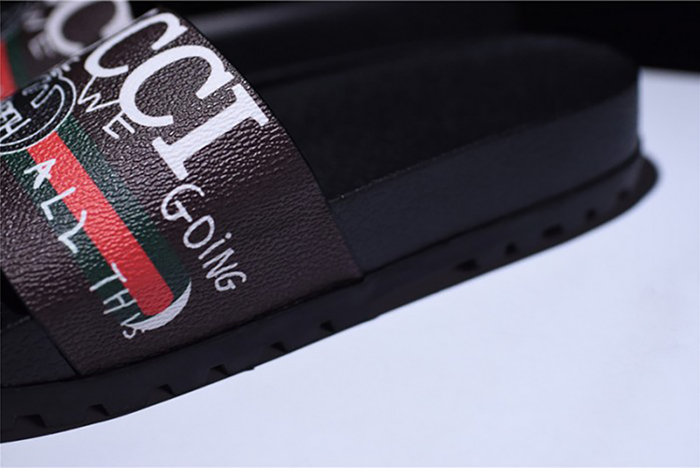 G*u*i leather slide sandal with gg logo mens