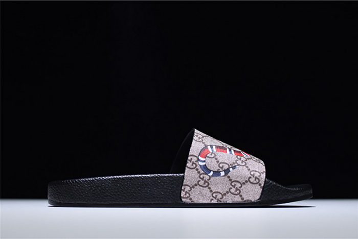 G*u*i leather slide sandal with snake