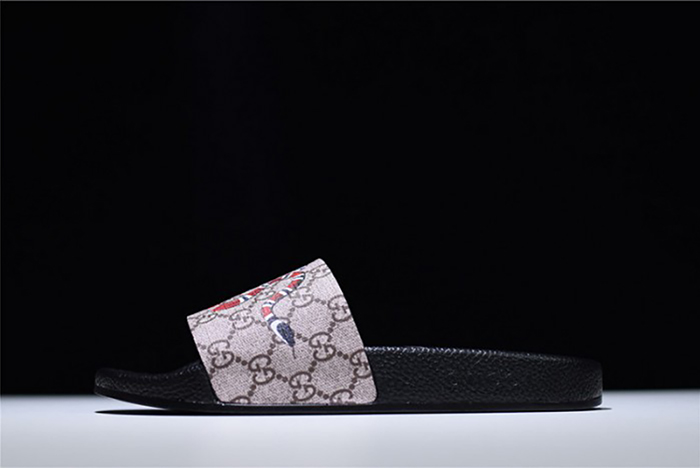 G*u*i leather slide sandal with snake